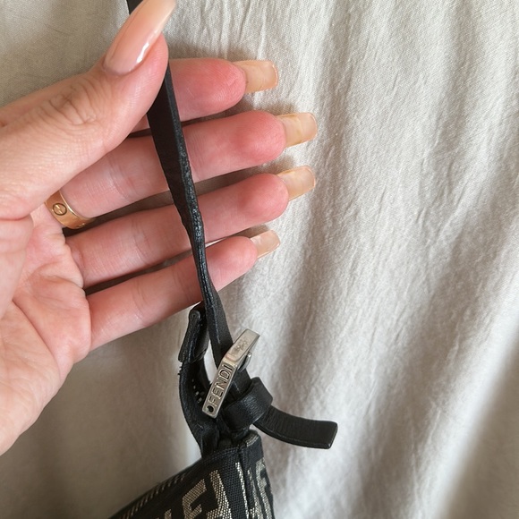 Fendi Baguette Bag black & cream - Picture 4 of 8